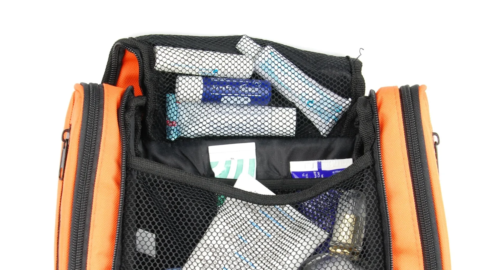How To Choose A Travel Toiletry Bag That Is Easy To Clean cover image