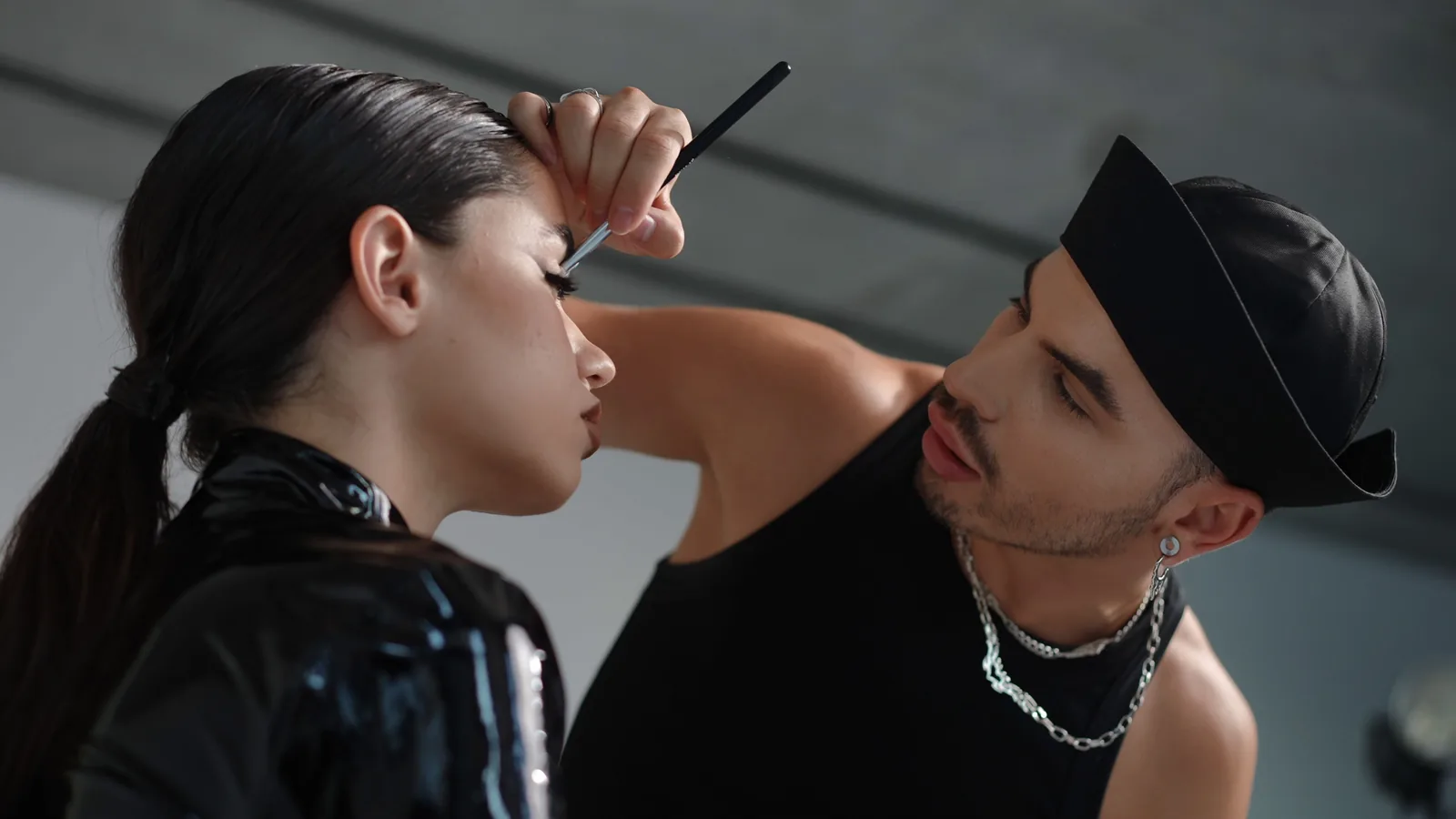 How To Compare Makeup Brush Sets Without Buying Duplicates cover image